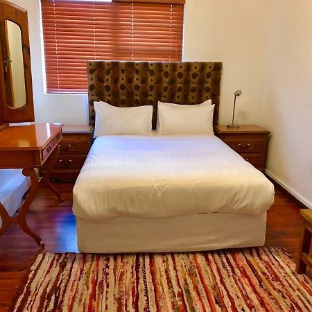 Mbalentle Guesthouse Bishop Lavis Esterno foto